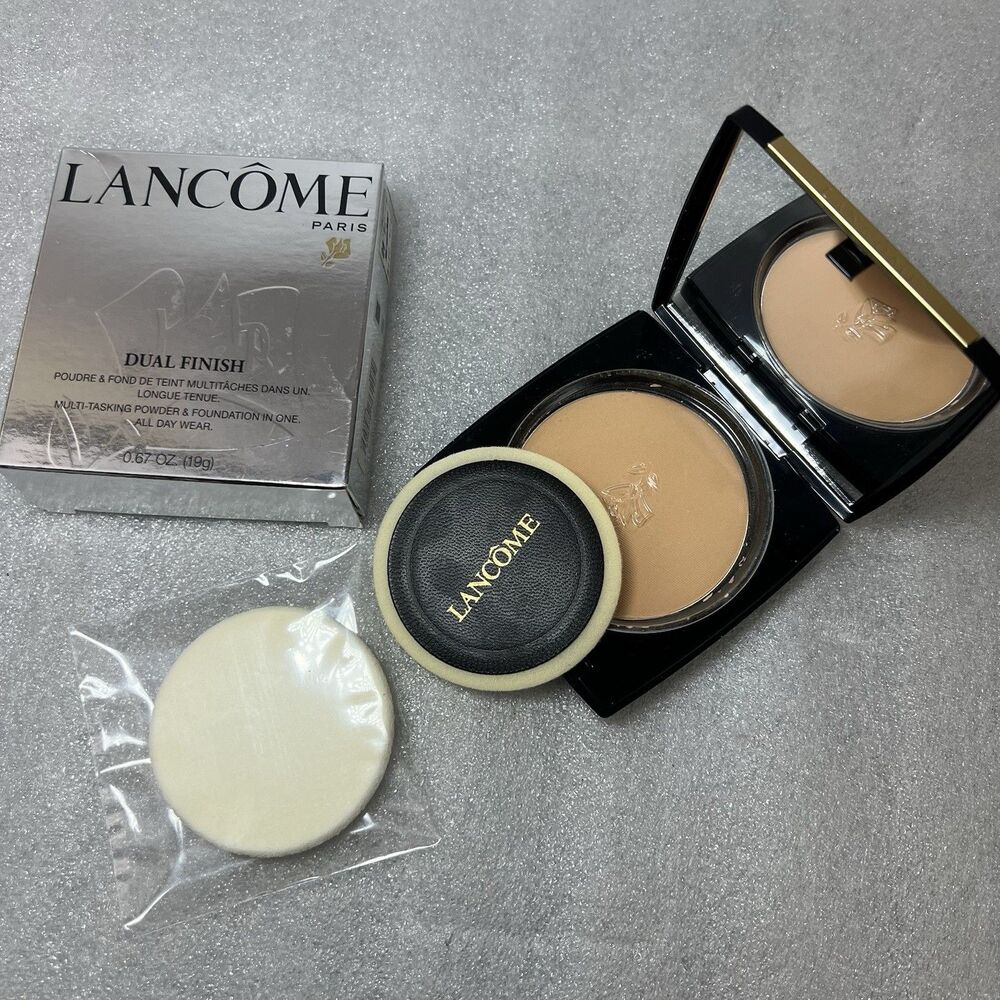 Lancome Dual Finish Multi-Tasking Powder & Foundation In One 370 BISQUE ( C )